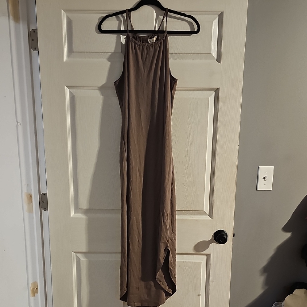 Elegant Brown Sleeveless Dress